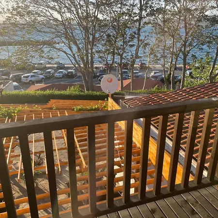 홈스테이 The Two Anchors 네세부르